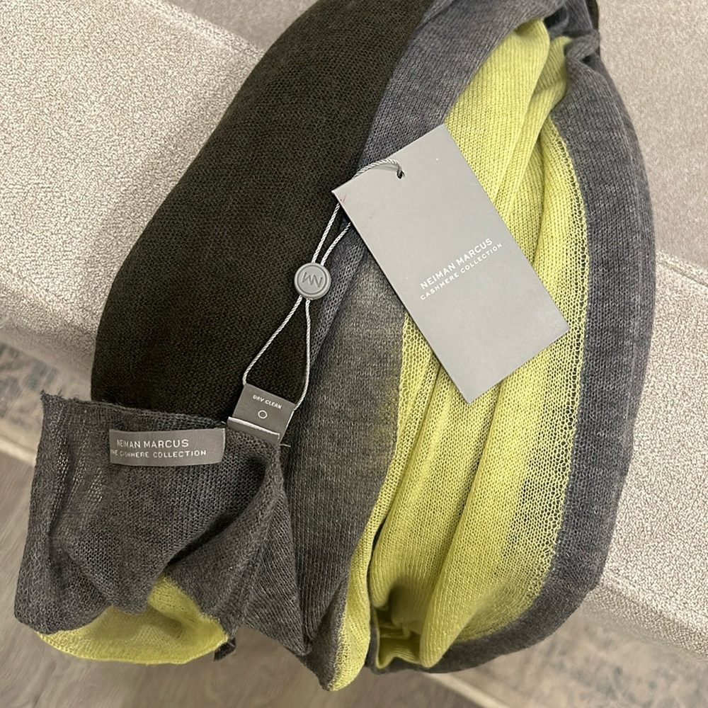 Neiman Marcus Cashmere Scarf